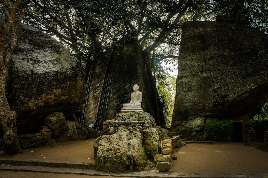 Aluvihara Cave Temple